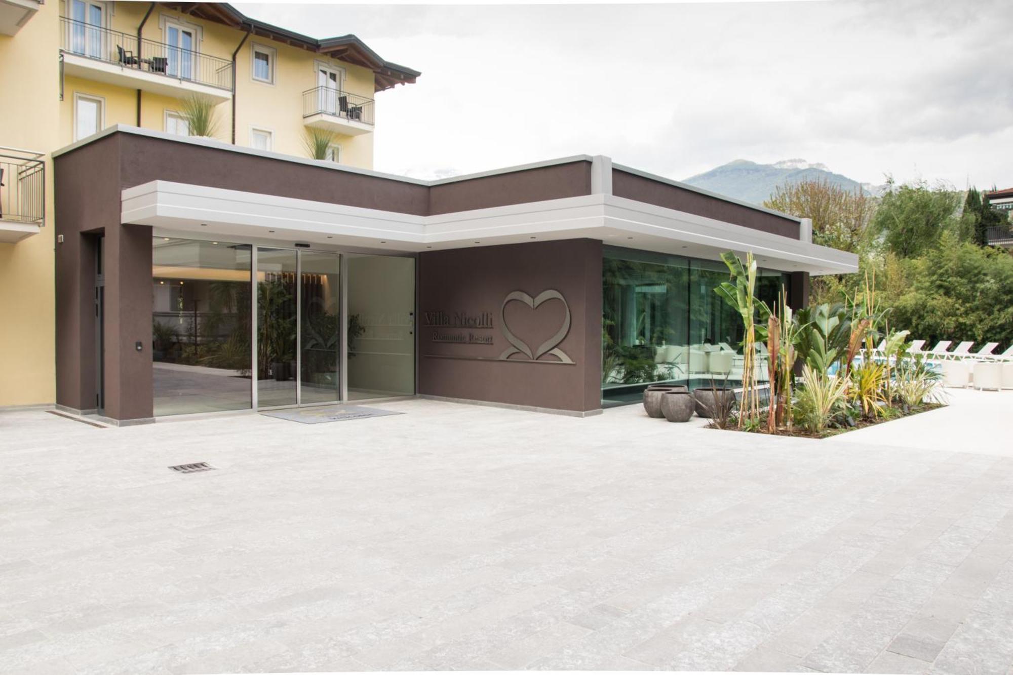 Villa Nicolli Romantic Spa Resort - Adults Only Riva del Garda Exterior photo