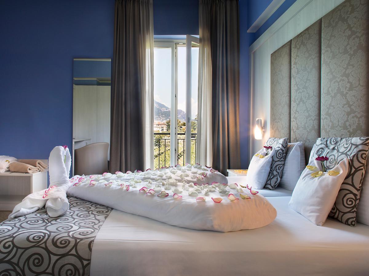 Villa Nicolli Romantic Resort - Adults Only Riva del Garda Exterior photo
